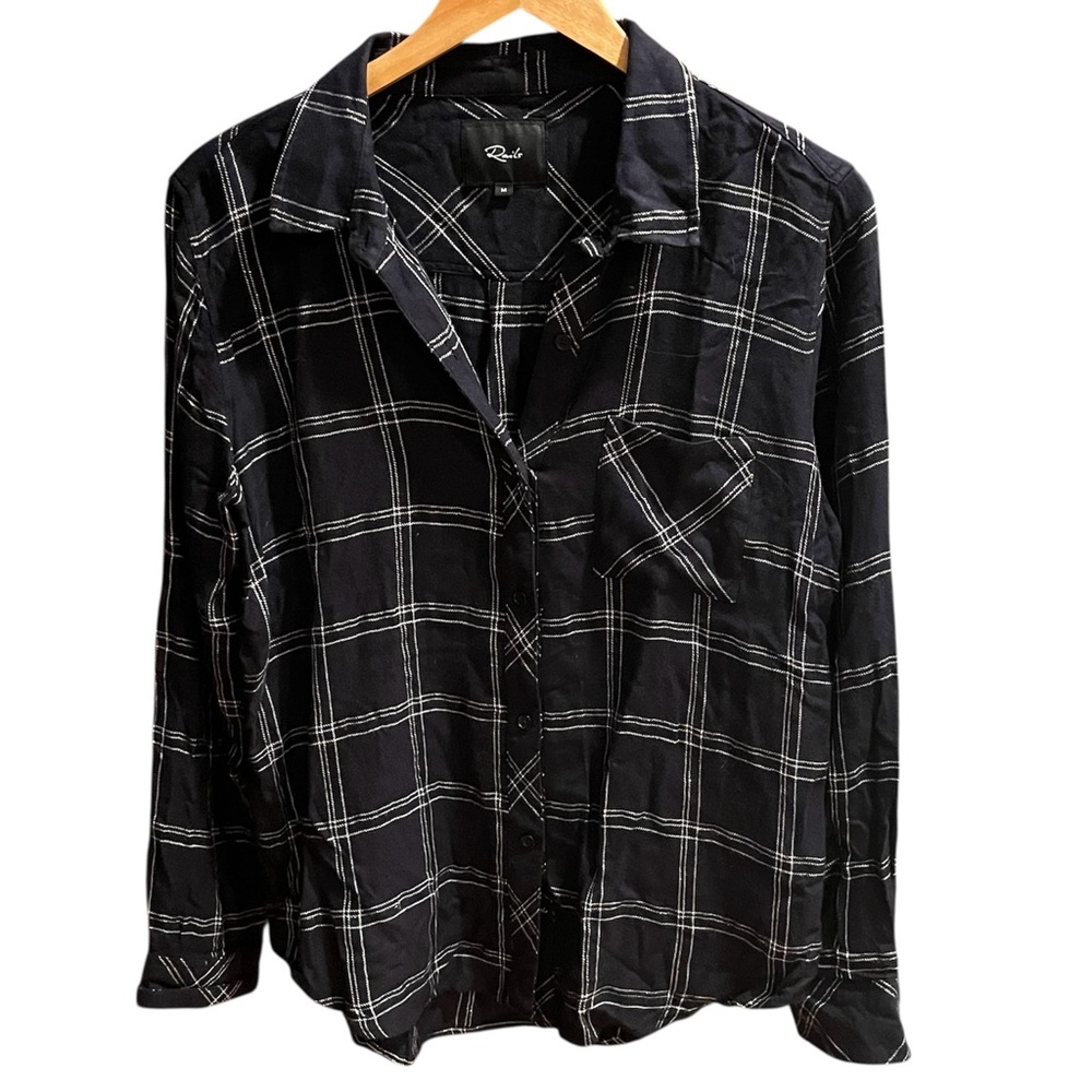 Rails Red Hunter Navy Snow Plaid Flannel Shirt Size Size Medium - Picture 2 of 6
